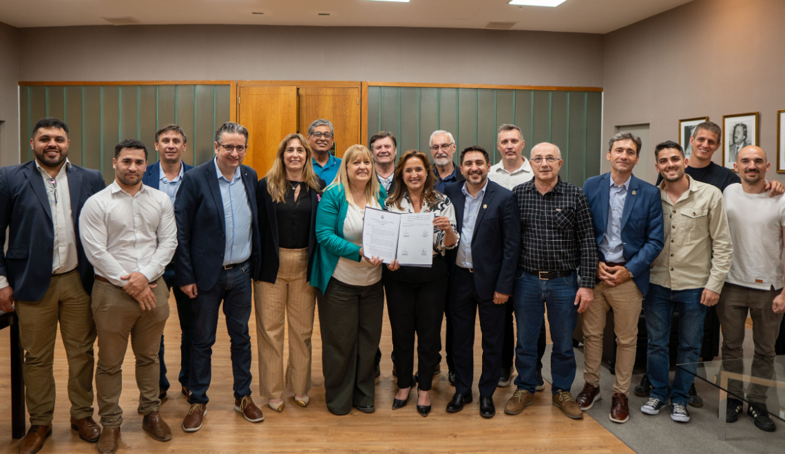 La Unicameral aprobó el proyecto que incorpora a cooperativas y mutuales al régimen de loteos sociales